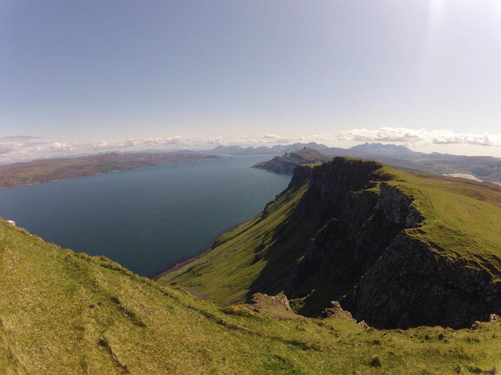 spektakuläre Klippen auf Etappe 3 am Skye Trail